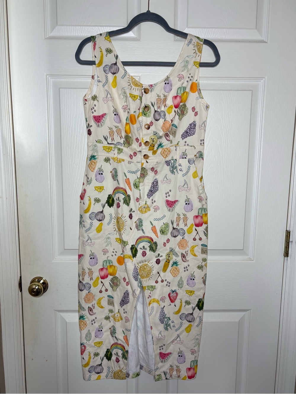 Sleeveless Cream Floral vegetable Midi Dress with Front Slit denim pockets